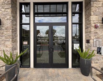 Window and Wall Graphics Photo